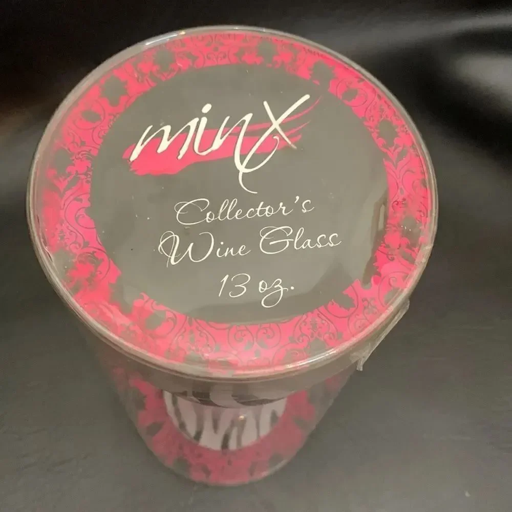 Minx Collector’s Birthday Girl Wine Glass 13 Oz Black White Pink Fur Wrap Stem